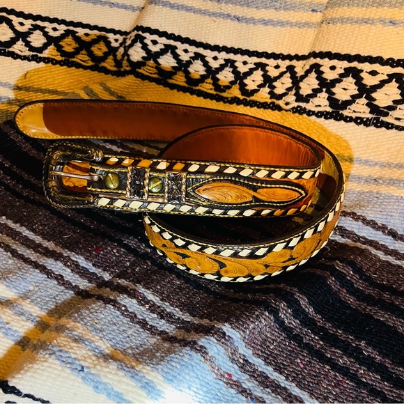 Men’s buck-stitch saddle leather 1-1/2"w ranger belt 34 Charles Hughes maker - Picture 6 of 6